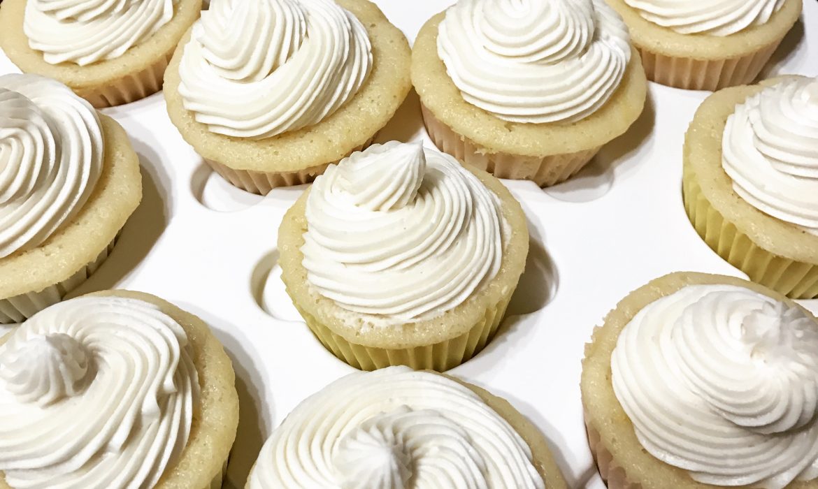 Lemon Cupcakes with Vanilla Buttercream